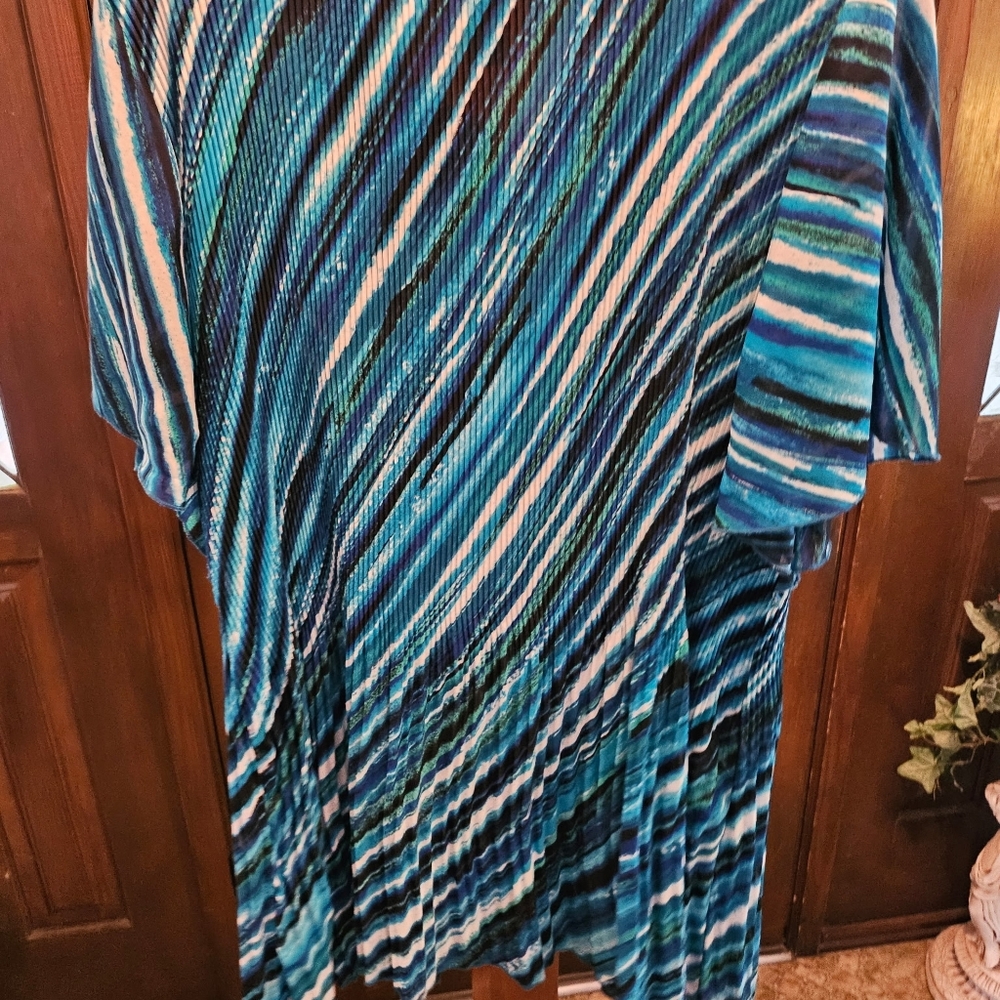Catherines Blue and White Beaded Tunic - Picture 3 of 4